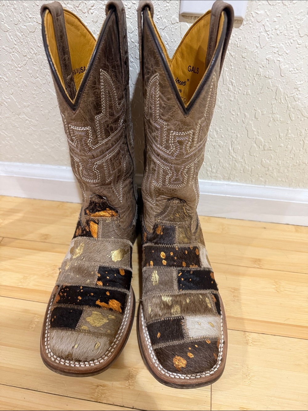 TIN HAUL WOMEN'S FURRLICIOUS BOOTS